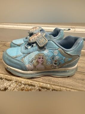 Disney Light-Up Kids Sneakers with Elsa & Olaf - Blue